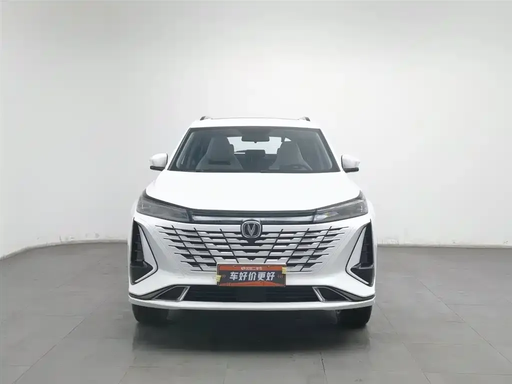 Changan CS75PLUS — фото 3