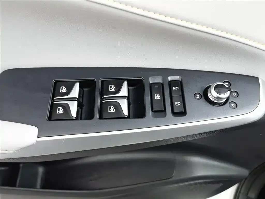 Changan CS75PLUS — фото 6