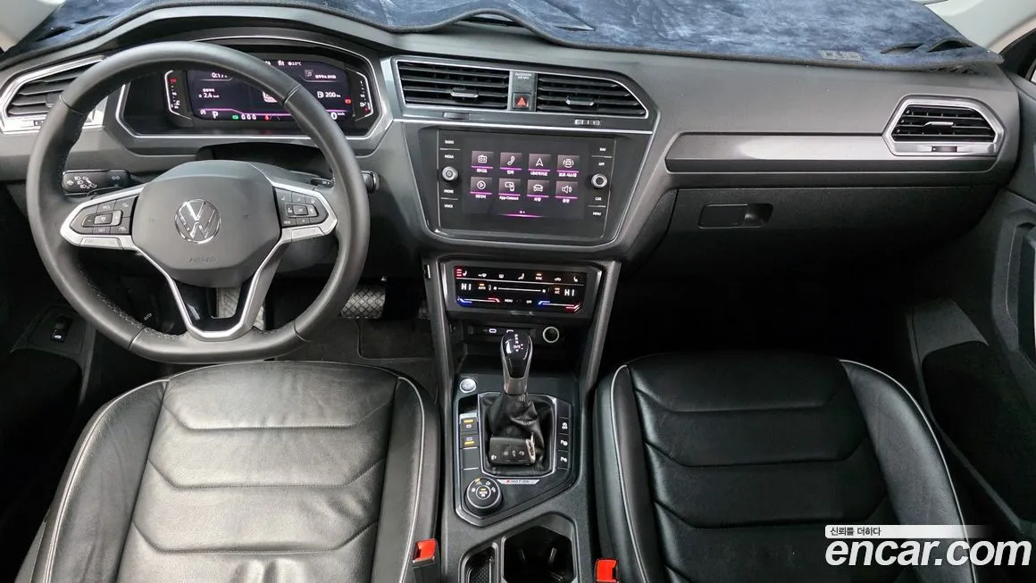 Volkswagen Tiguan — фото 6