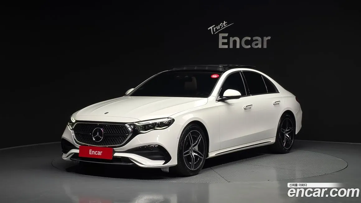 Mercedes-Benz E-Class — фото 1