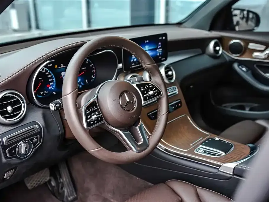 Mercedes-Benz GLC — фото 5