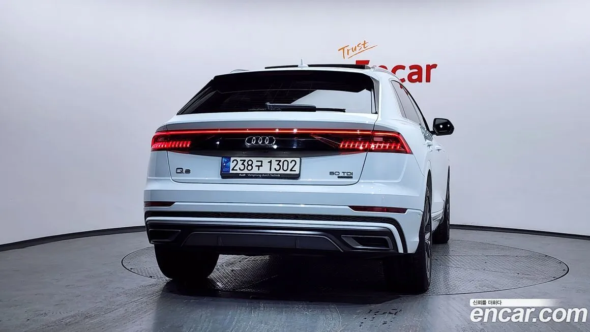 Audi Q8 — фото 4
