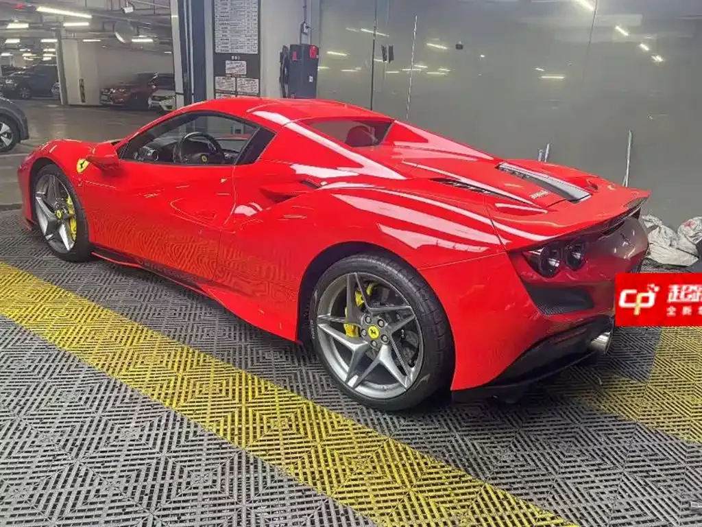 Ferrari F8 — фото 7