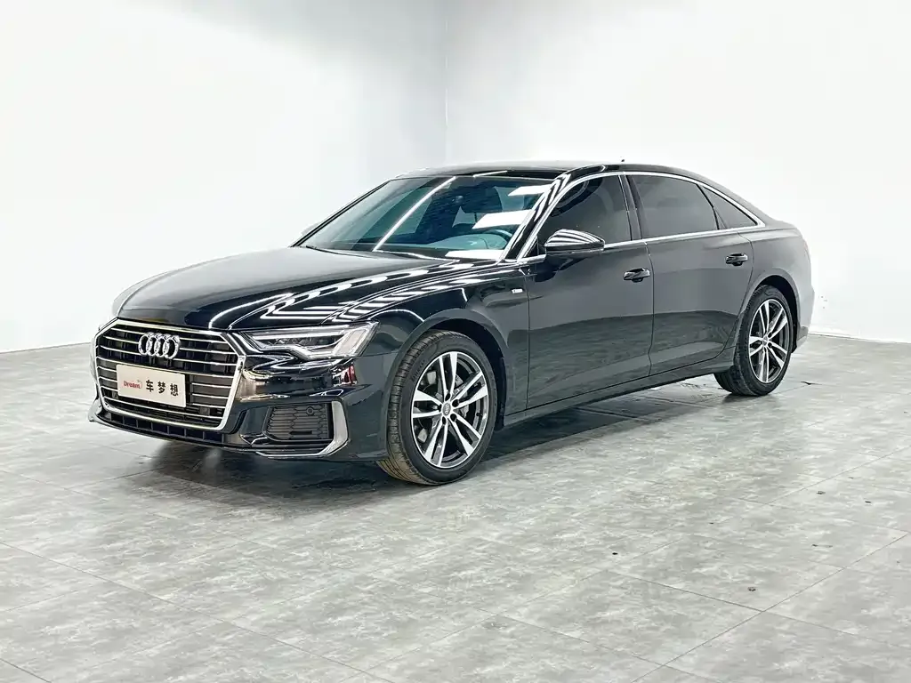 Audi A6L — фото 1