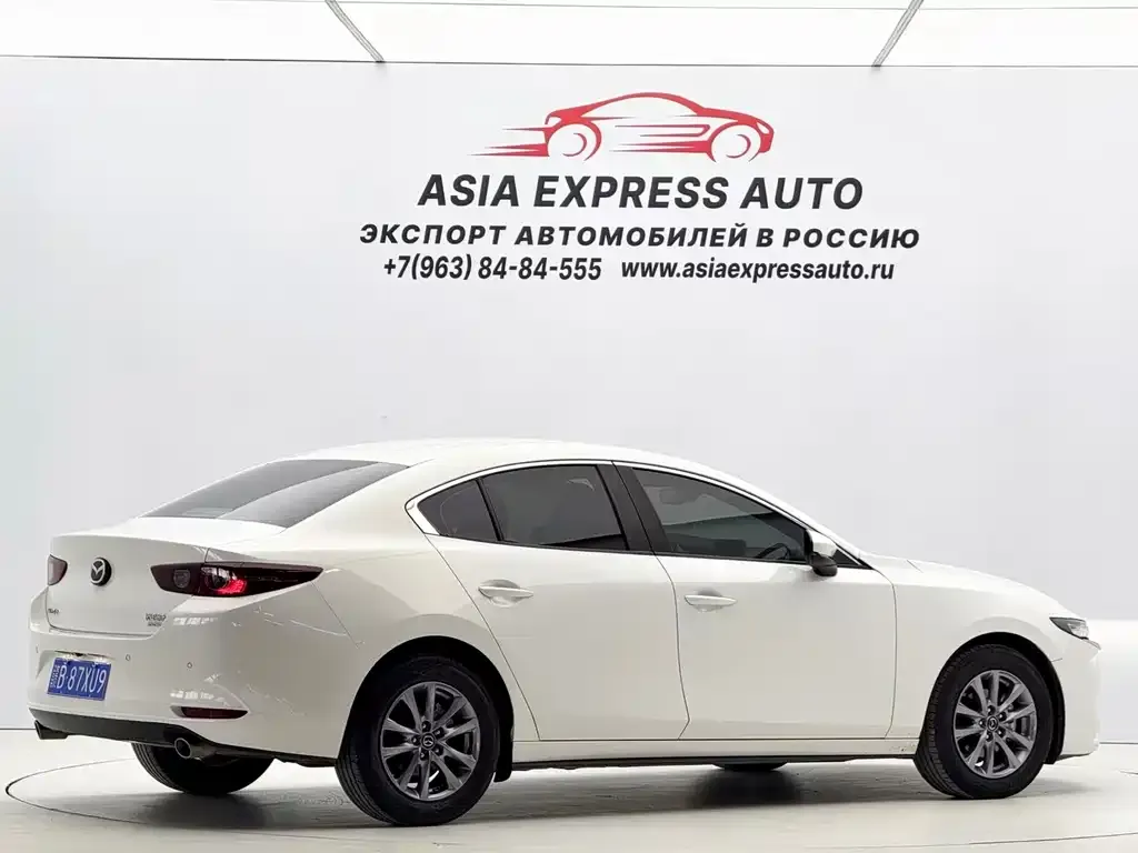 Mazda 3 Axela — фото 2