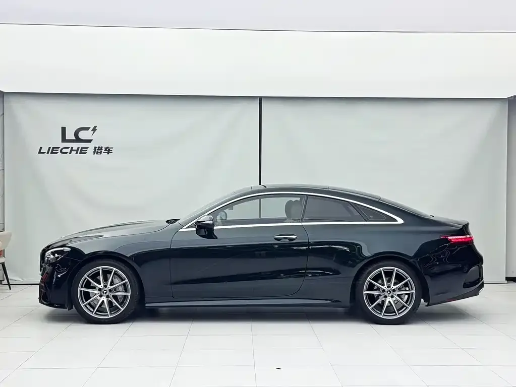 Mercedes-Benz E-Class (Import) — фото 2