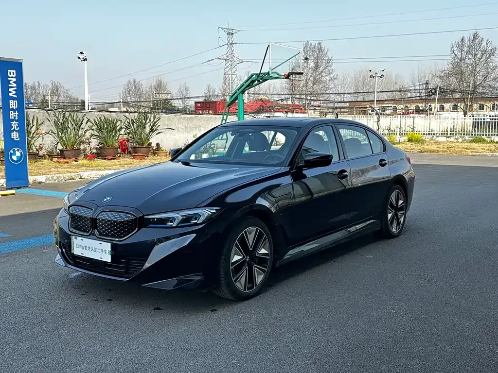 BMW i3 — фото 1