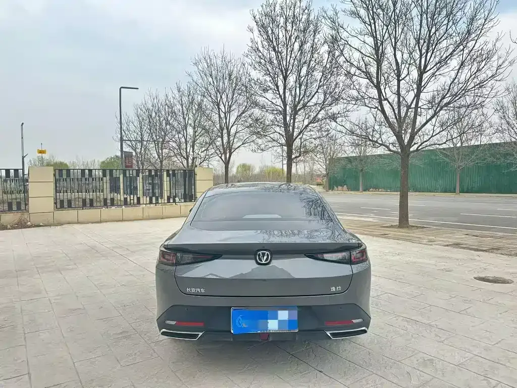 Changan Eado — фото 6