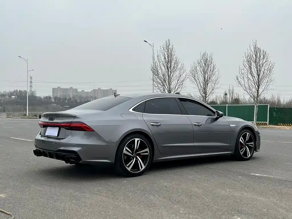Audi A7L — фото 3