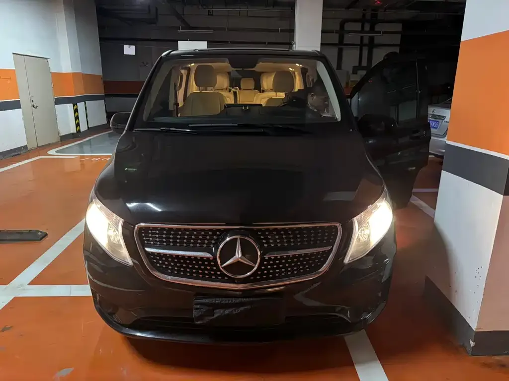Mercedes-Benz Vito — фото 1