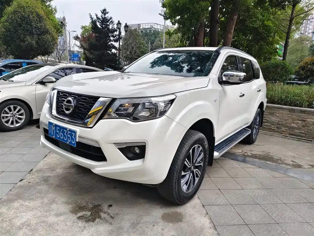 Nissan Terra — фото 1