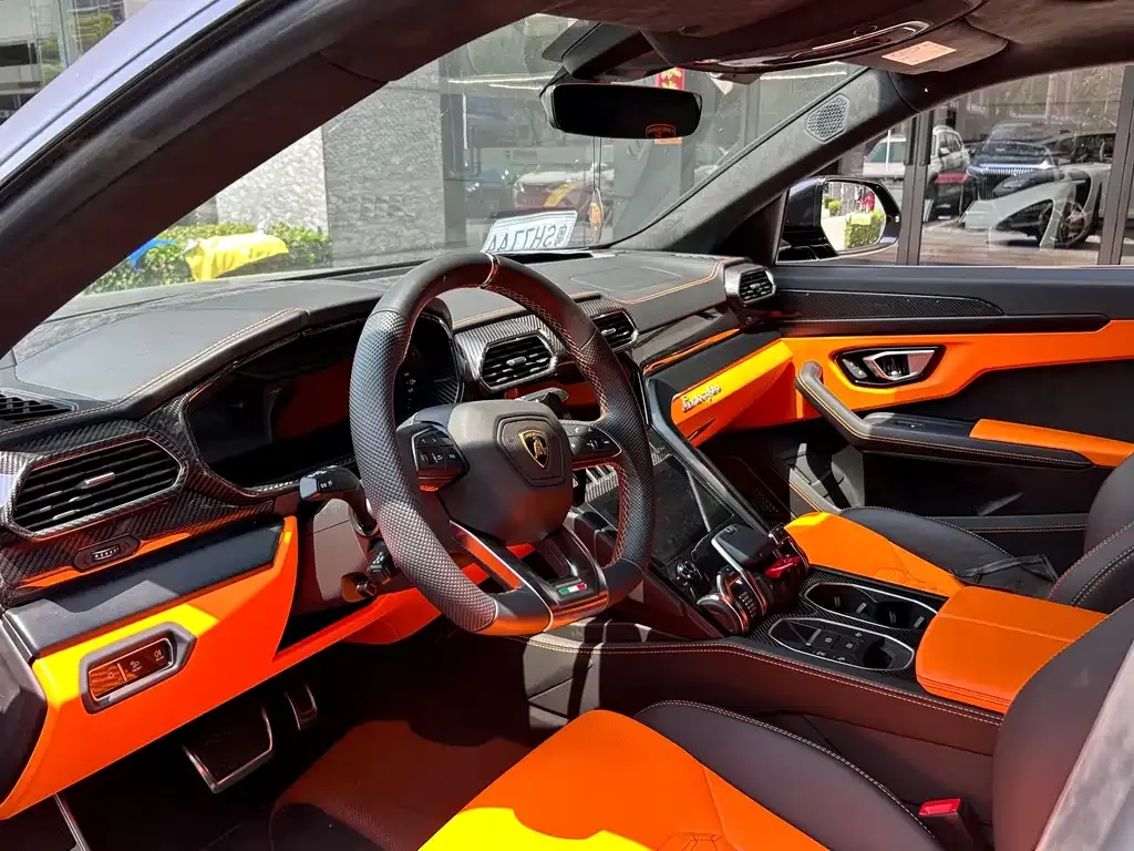 Lamborghini Urus — фото 4