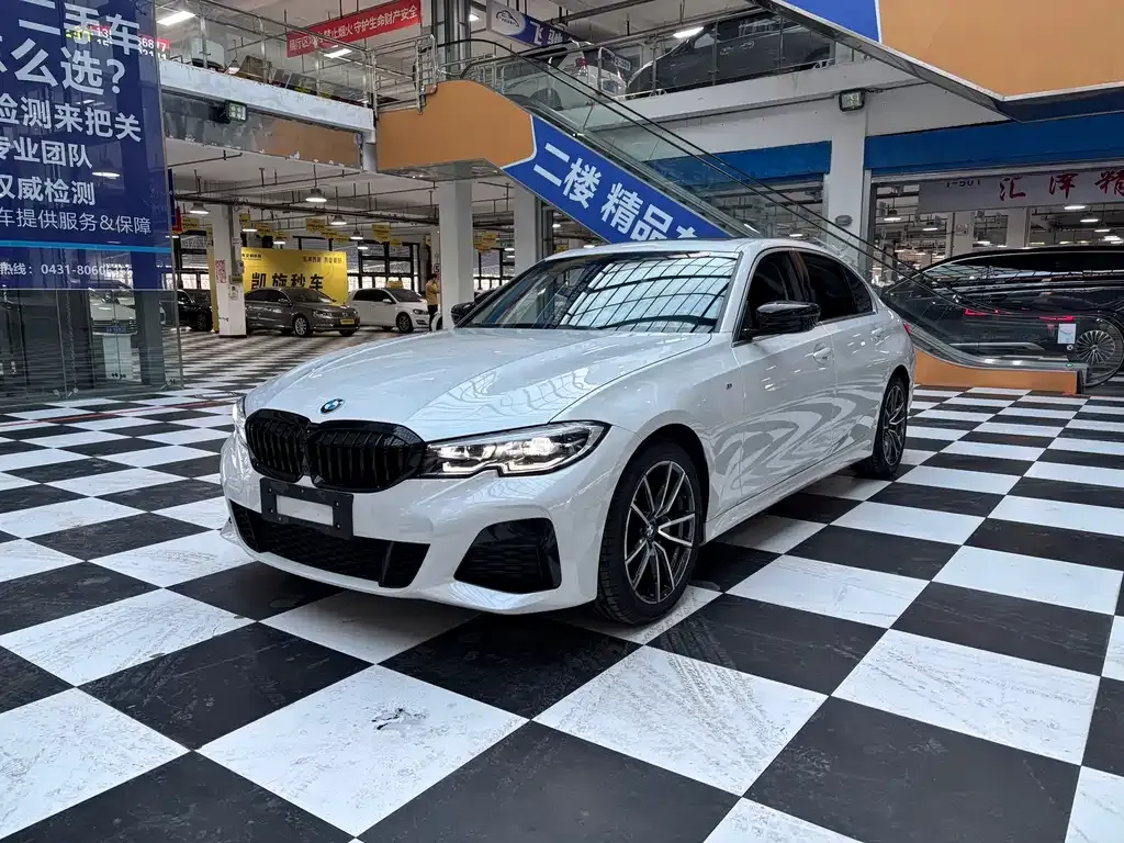 BMW 3 Series — фото 1