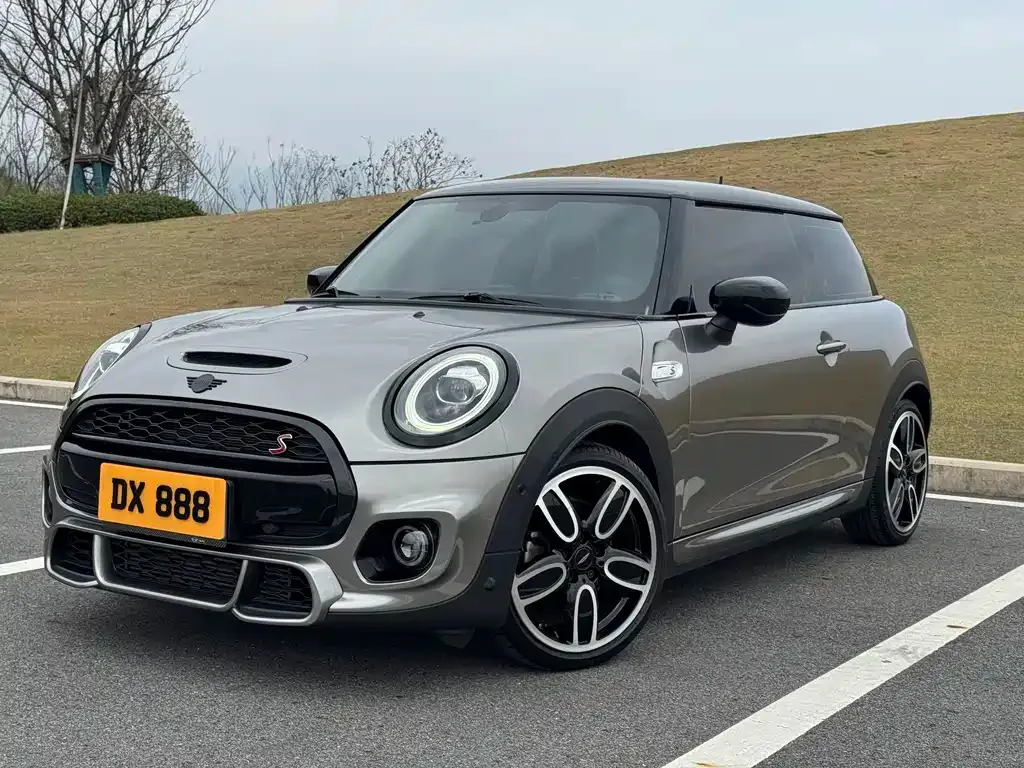 MINI Cooper (3-door) — фото 1