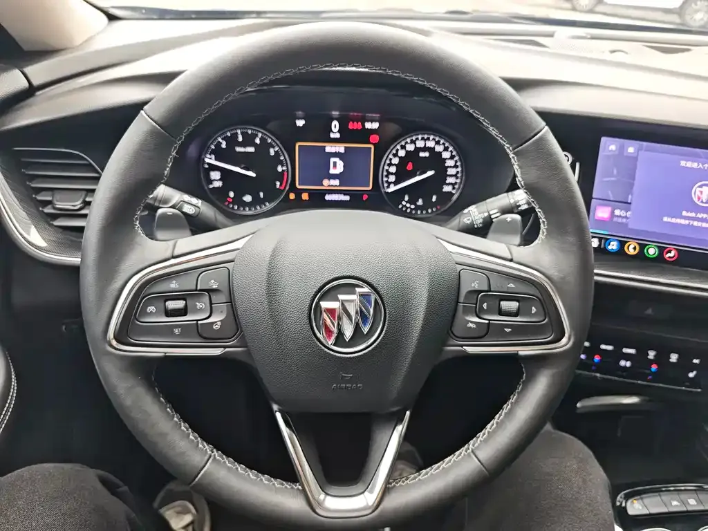 Buick Envision Plus — фото 7