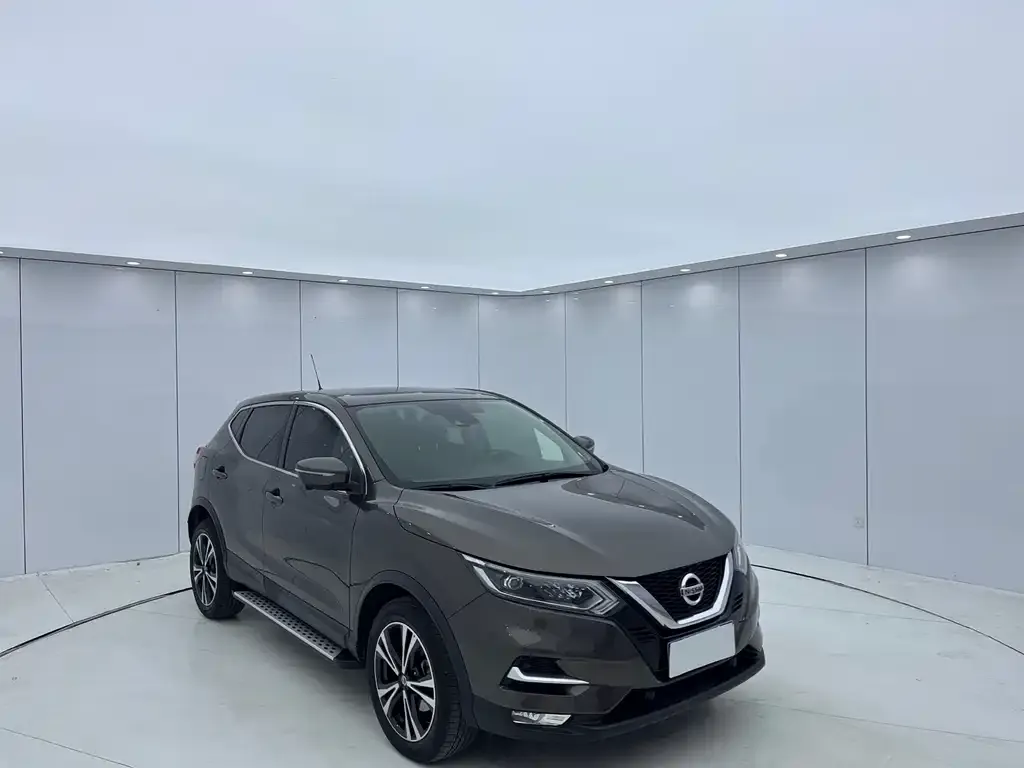 Nissan Qashqai — фото 2