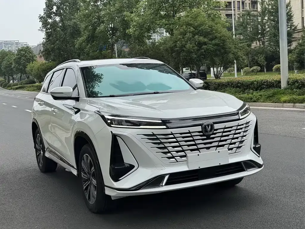 Changan CS75PLUS — фото 6
