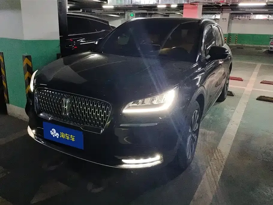Lincoln Corsair — фото 1