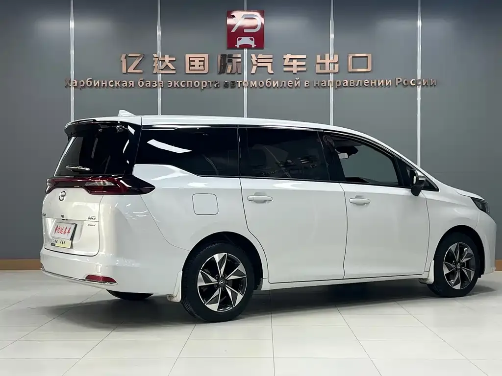 GAC Motor Trumpchi M6 — фото 5