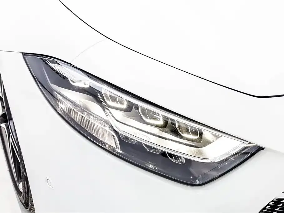 Mercedes-Benz CLS — фото 6