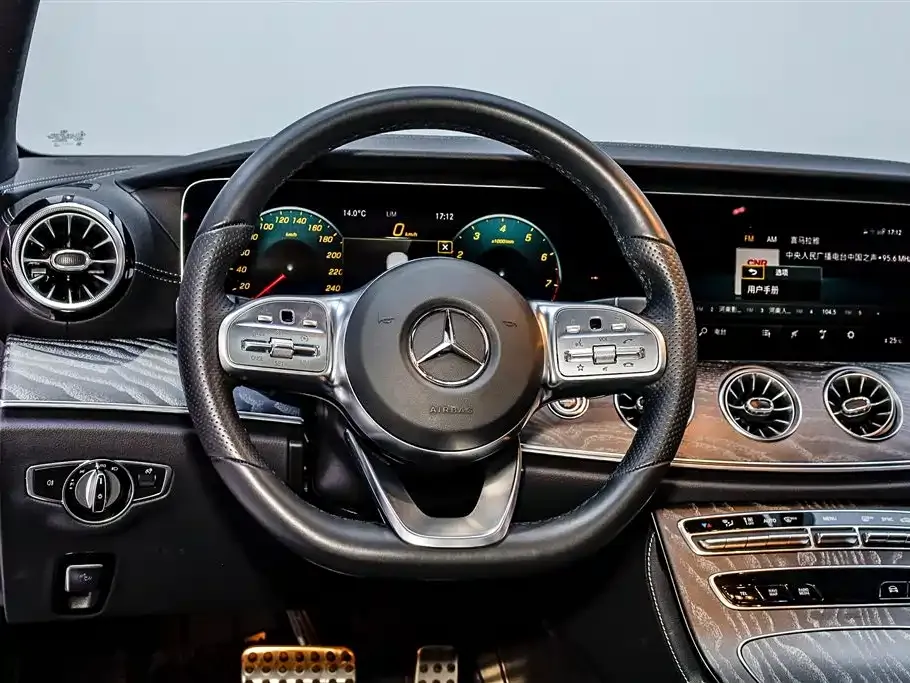 Mercedes-Benz CLS — фото 7