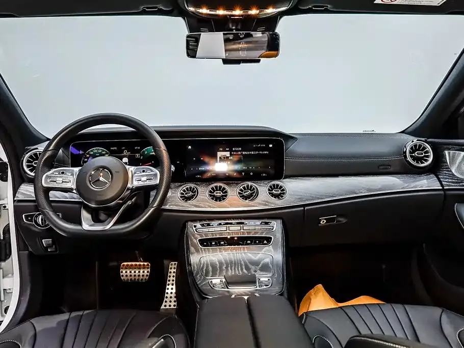 Mercedes-Benz CLS — фото 10