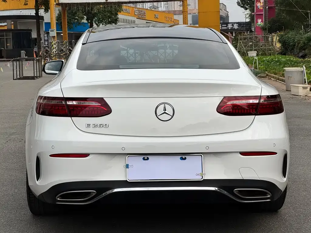 Mercedes-Benz E-Class (Import) — фото 5