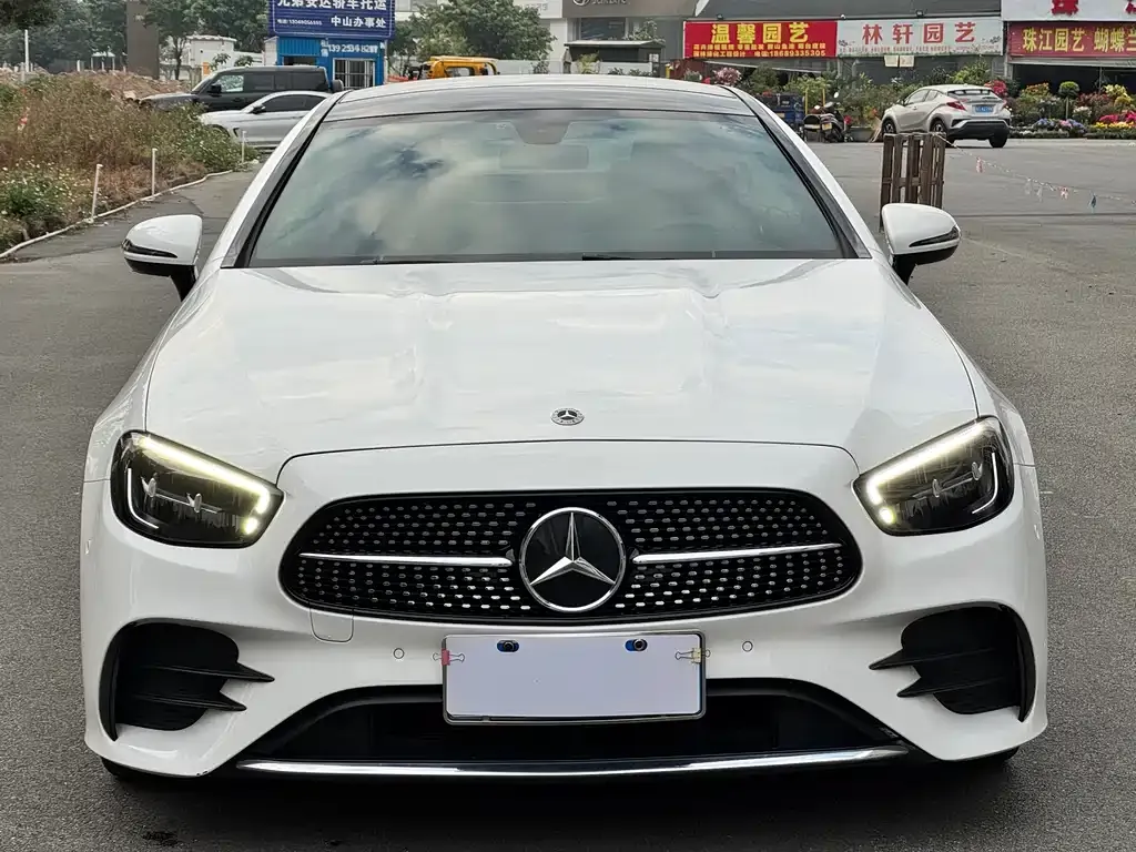 Mercedes-Benz E-Class (Import) — фото 4