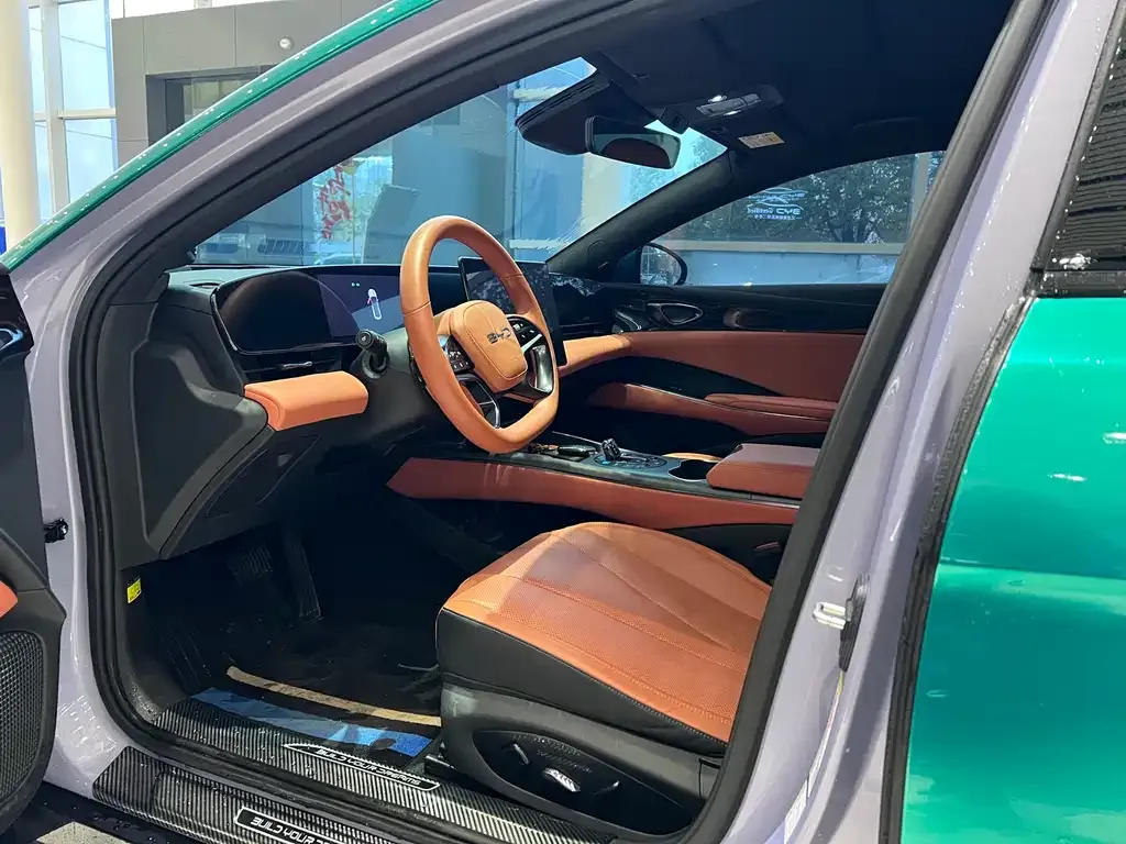 BYD Seal — фото 6