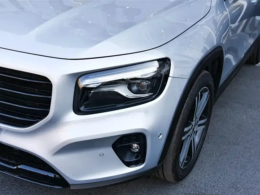 Mercedes-Benz GLB — фото 10