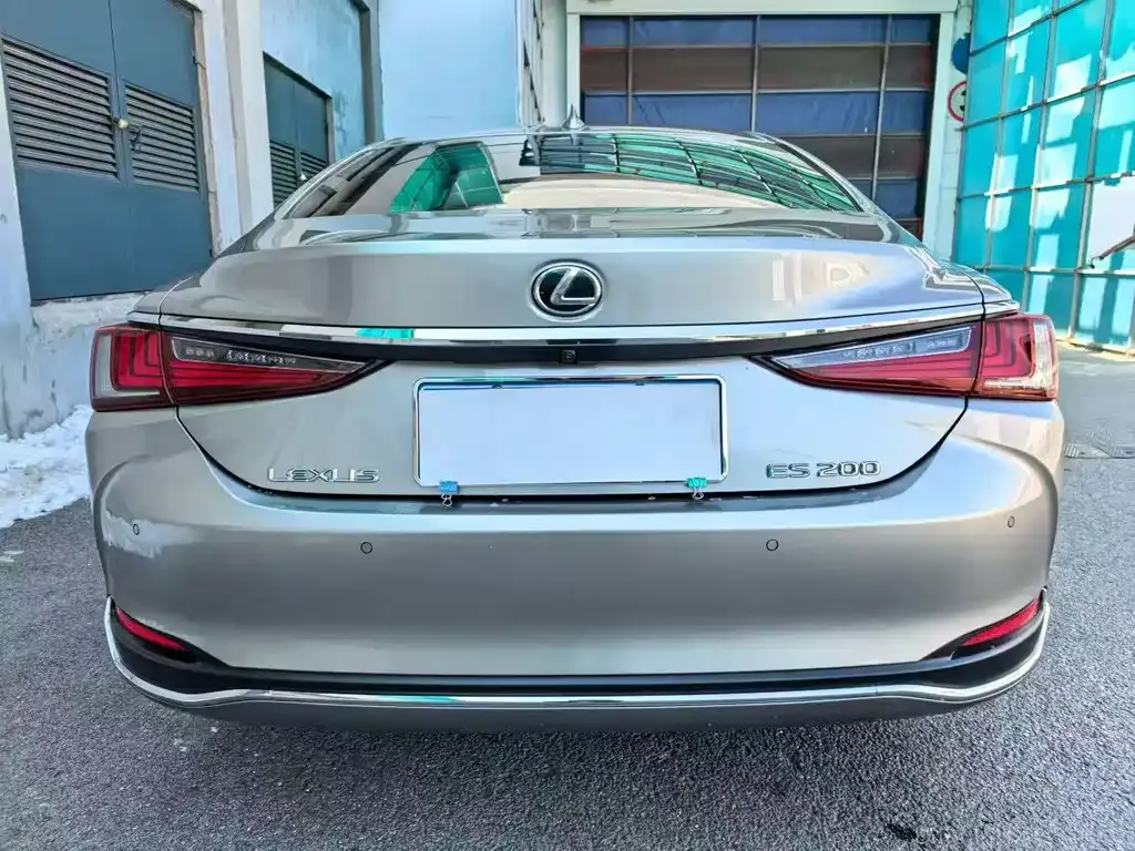 Lexus ES — фото 2