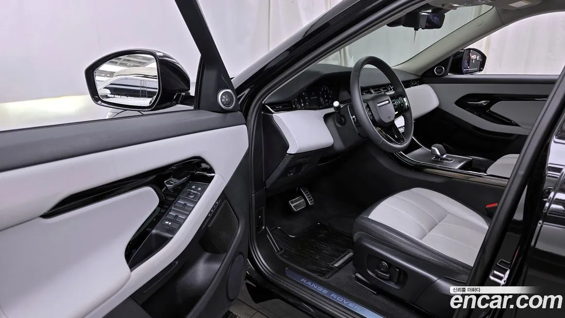 Land Rover Range Rover Evoque — фото 6