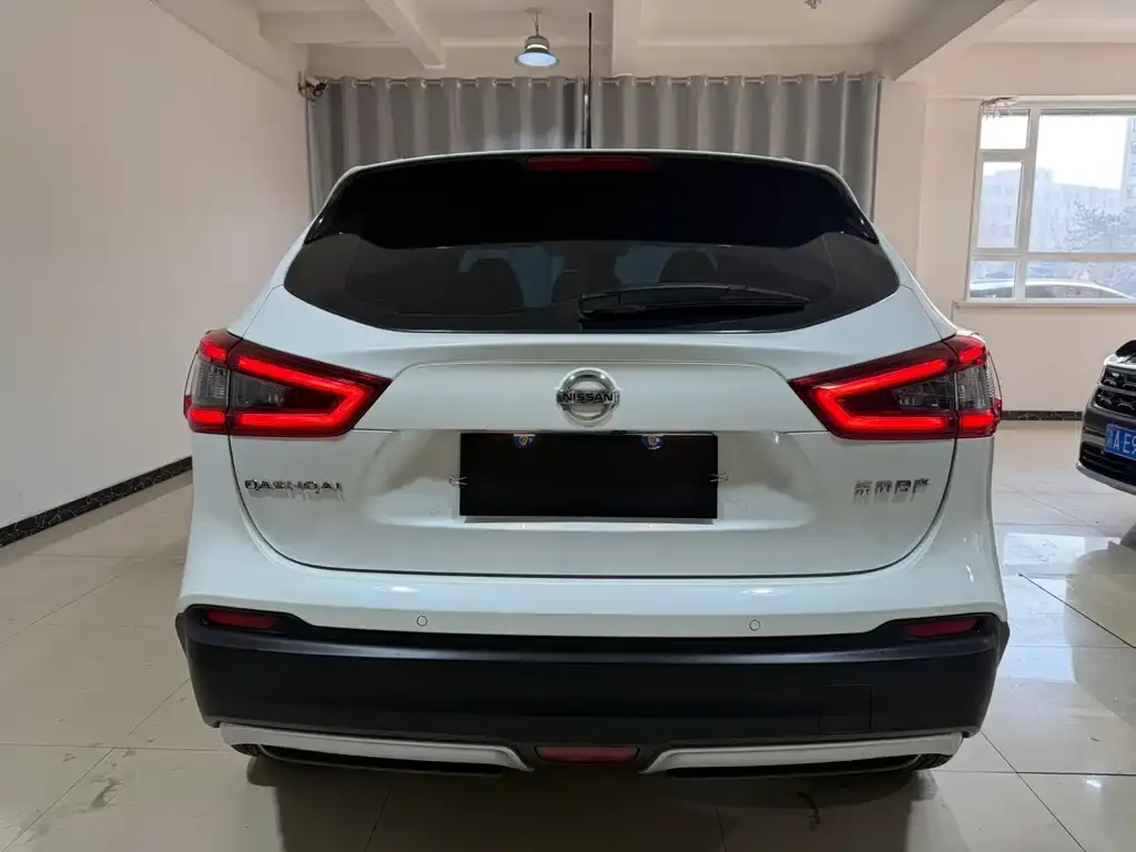 Nissan Qashqai — фото 6
