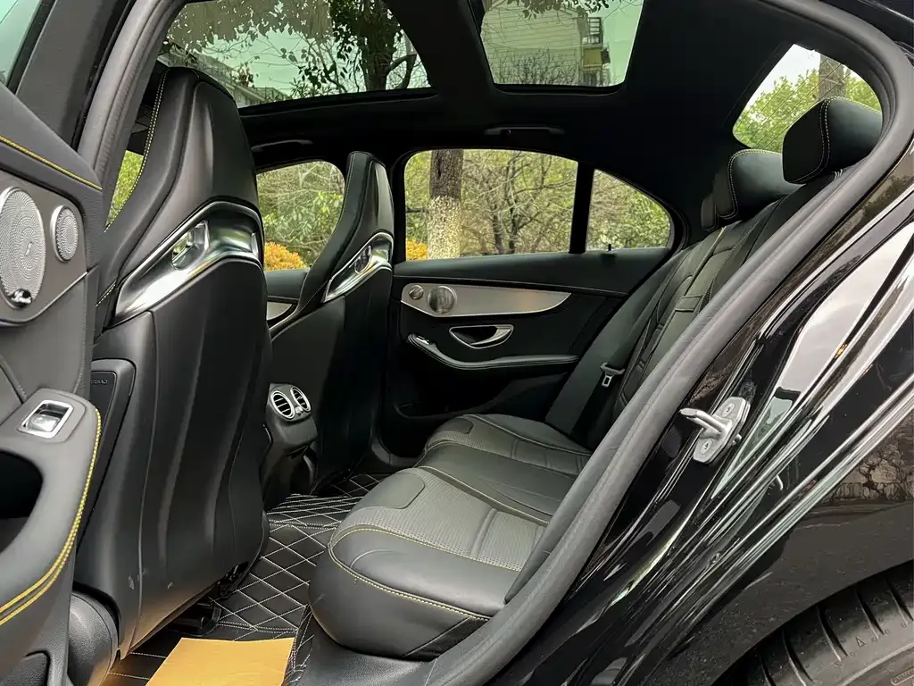 Mercedes-Benz C-Class AMG — фото 4