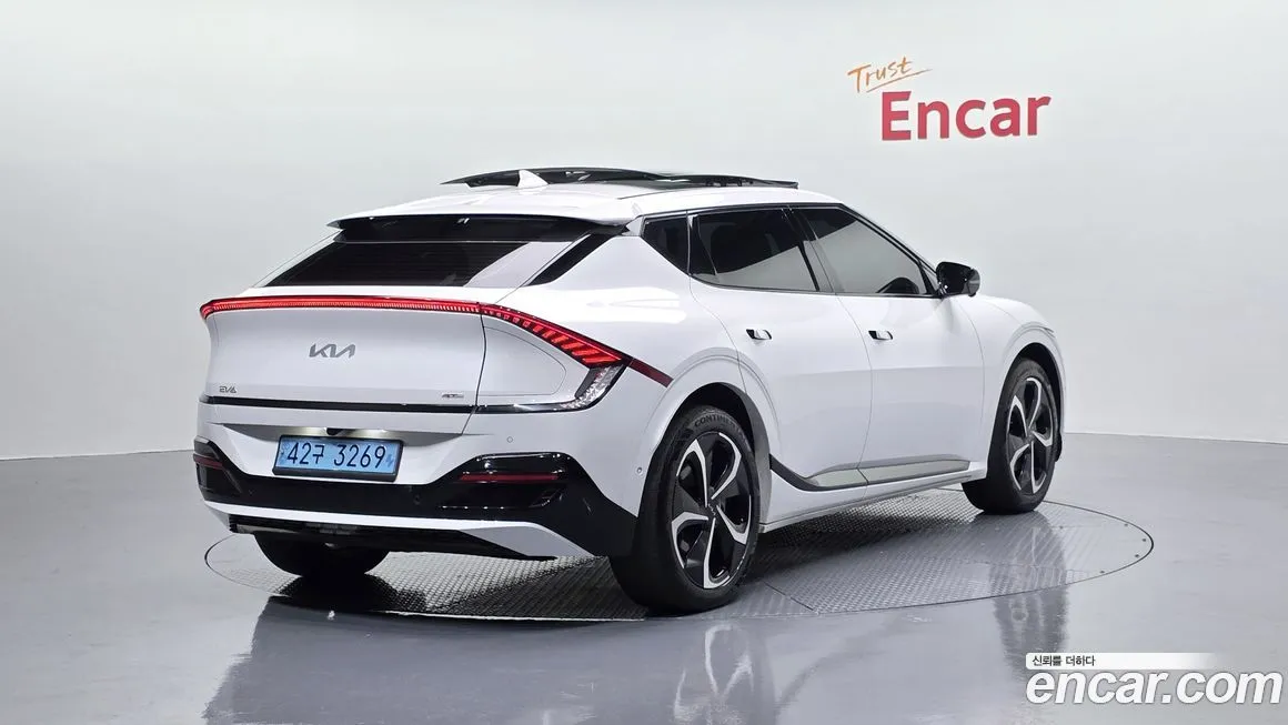 Kia EV6 — фото 3