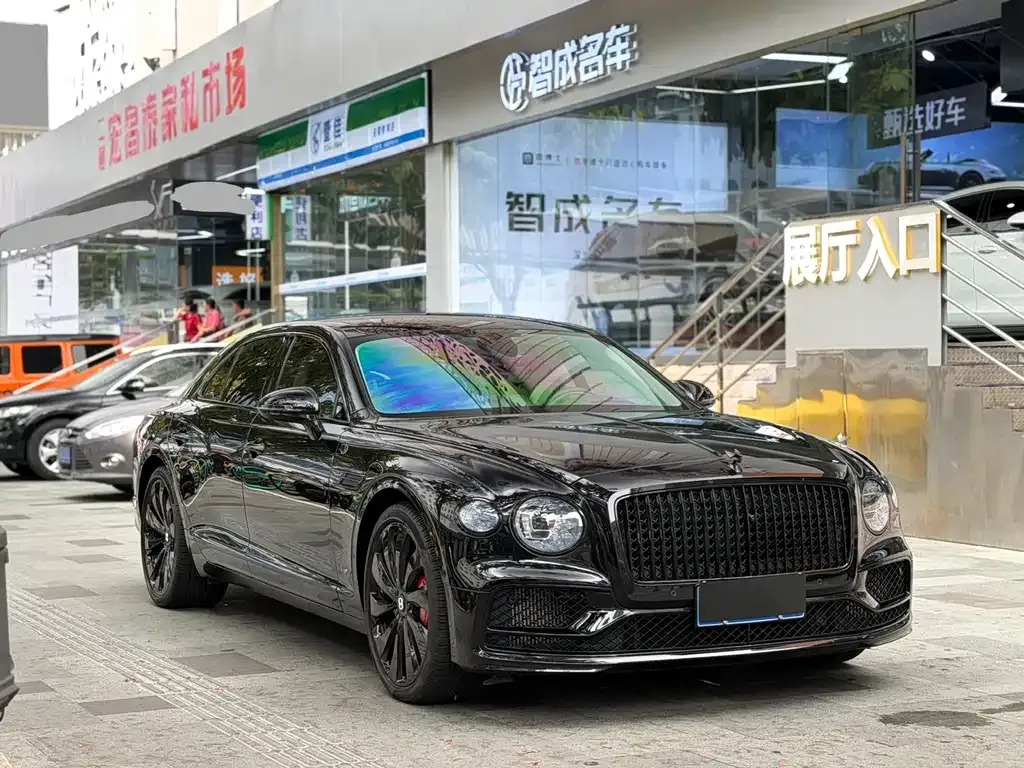 Bentley Flying Spur — фото 5