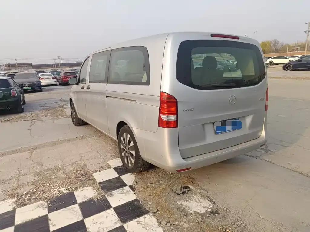 Mercedes-Benz Vito — фото 5