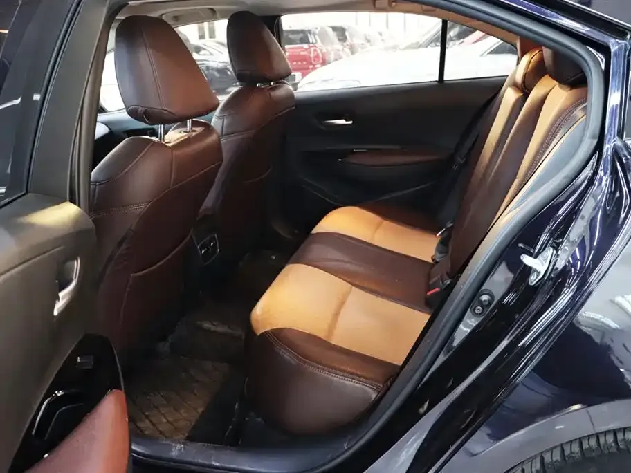 Toyota Allion — фото 10