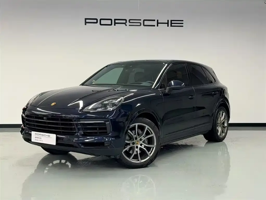 Porsche Cayenne — фото 1