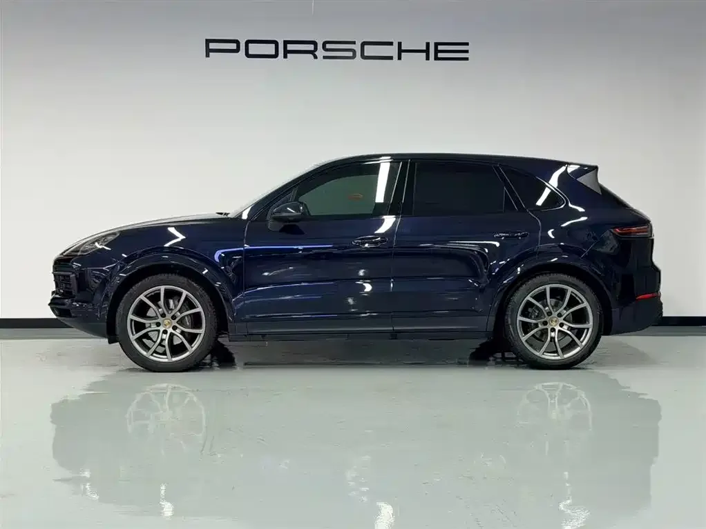 Porsche Cayenne — фото 5