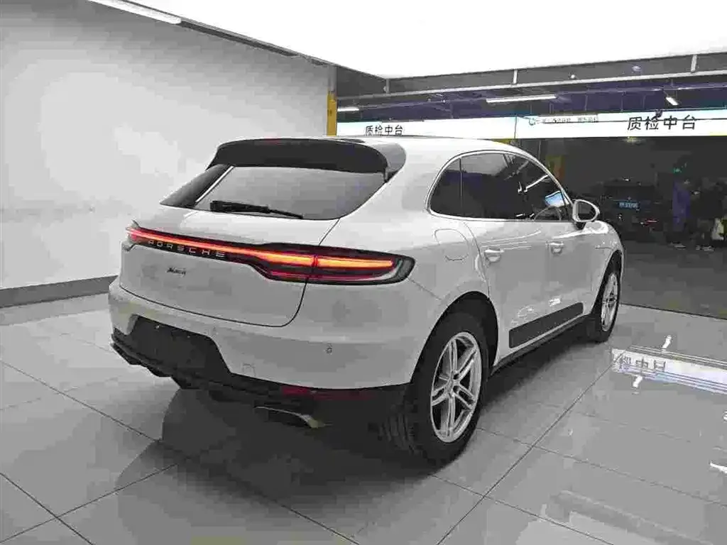 Porsche Macan — фото 8