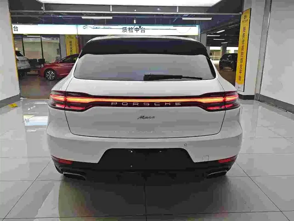 Porsche Macan — фото 7