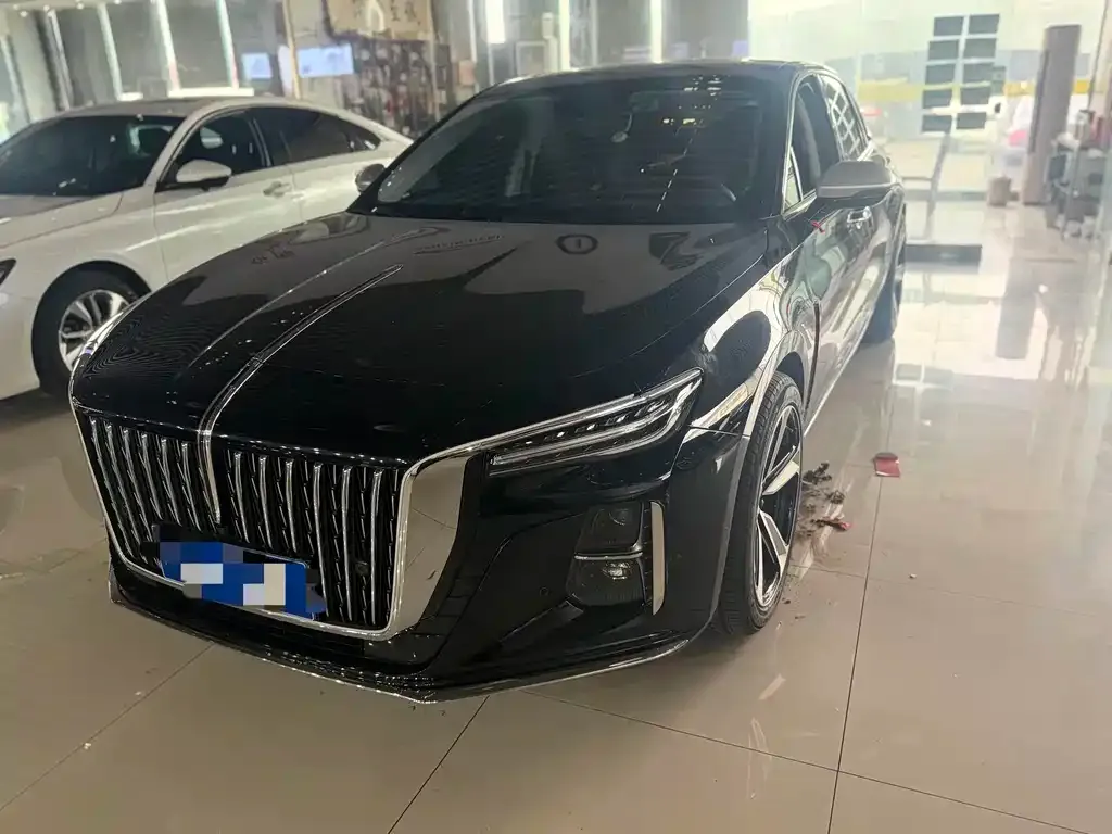 Hongqi H5 — фото 1