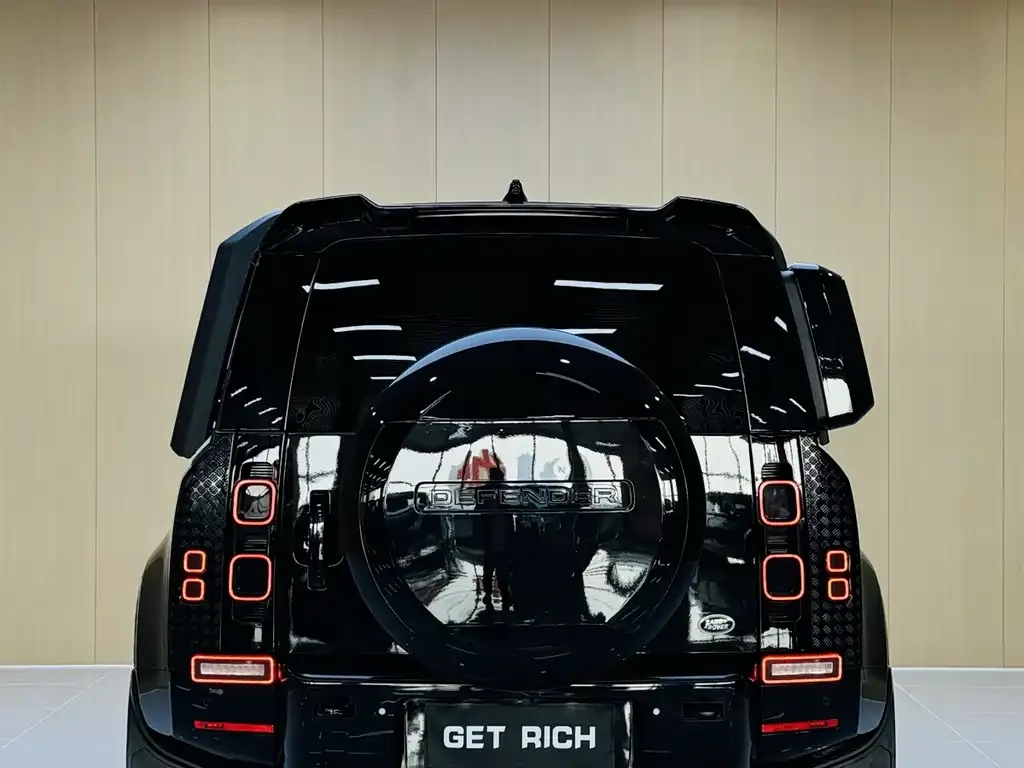 Land Rover Defender — фото 6