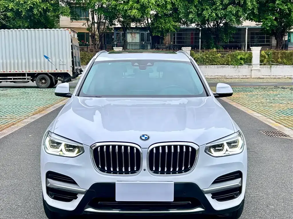 BMW X3 — фото 7