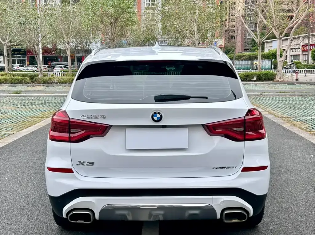 BMW X3 — фото 10