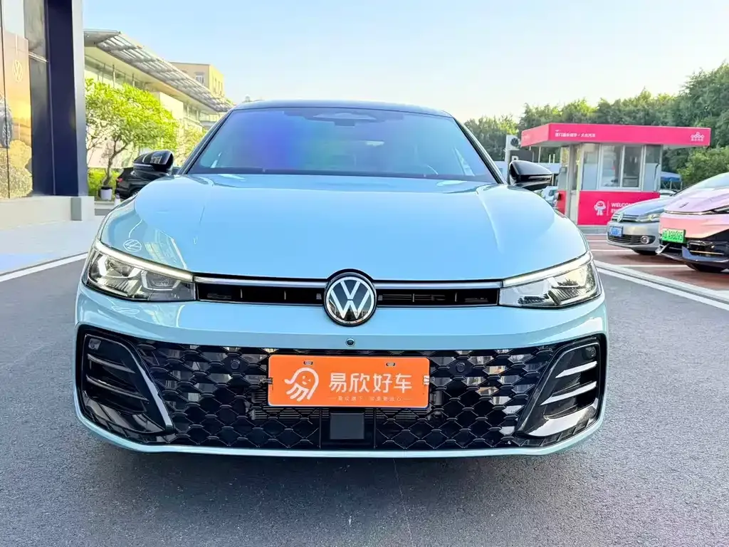 Volkswagen Passat — фото 7
