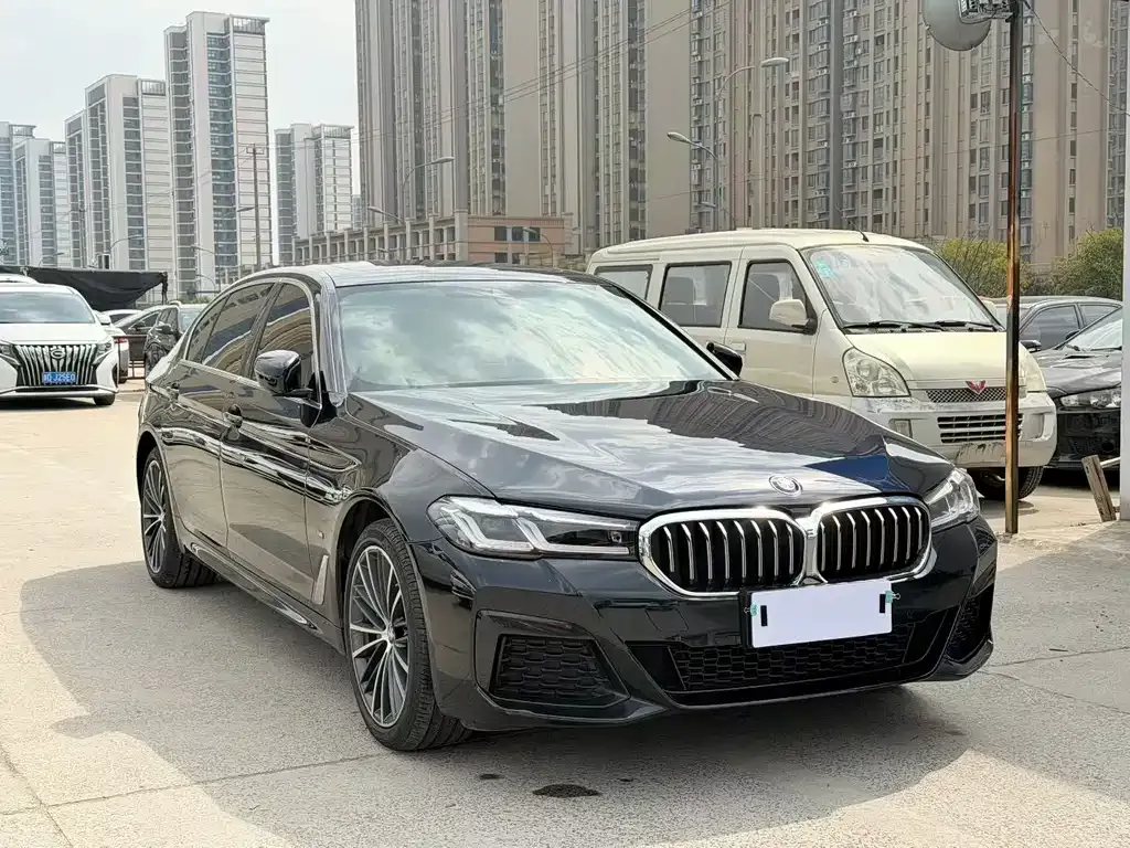 BMW 5 Series — фото 5