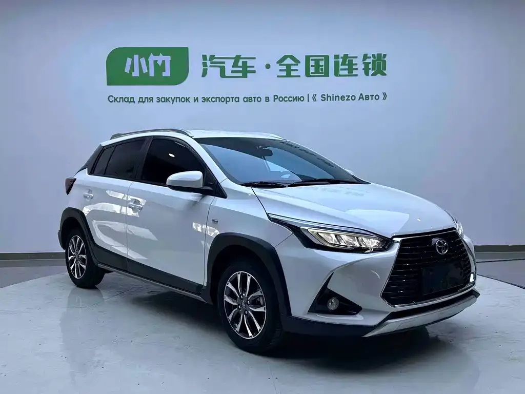 Toyota Yaris L — фото 8