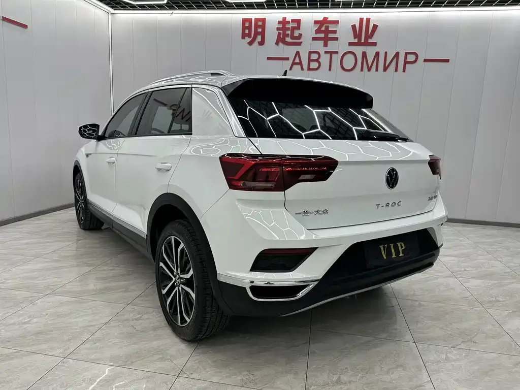 Volkswagen T-Roc — фото 4